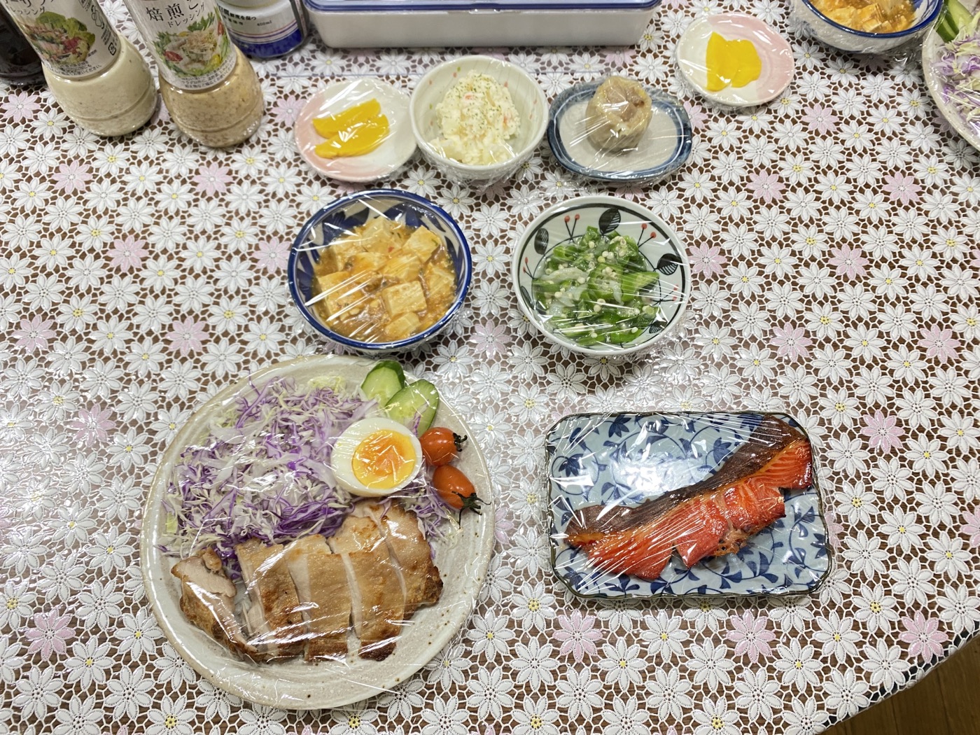 朝食